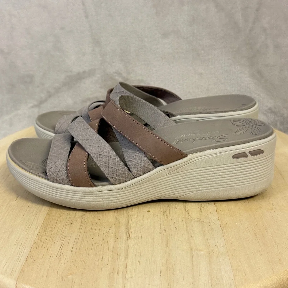 Skechers luxe foam